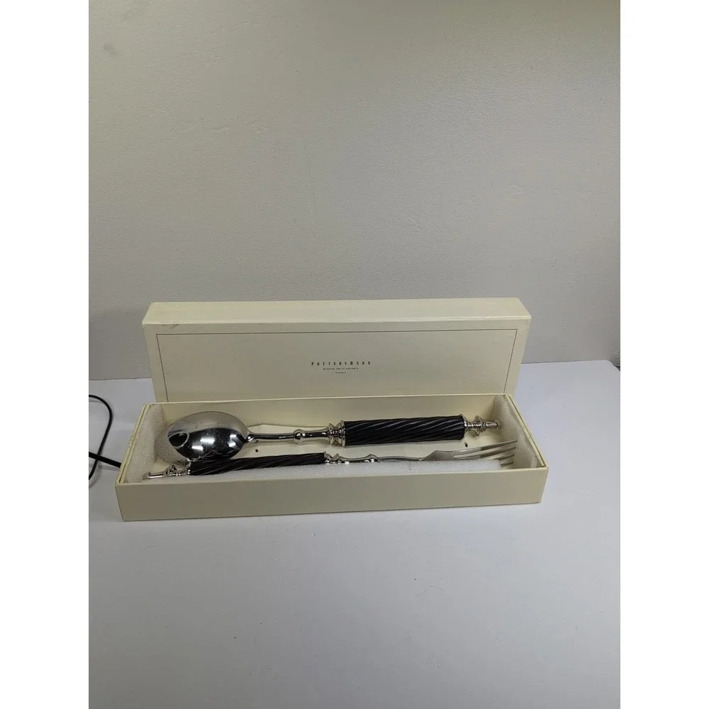 Pottery Barn‎ Twist Server Set